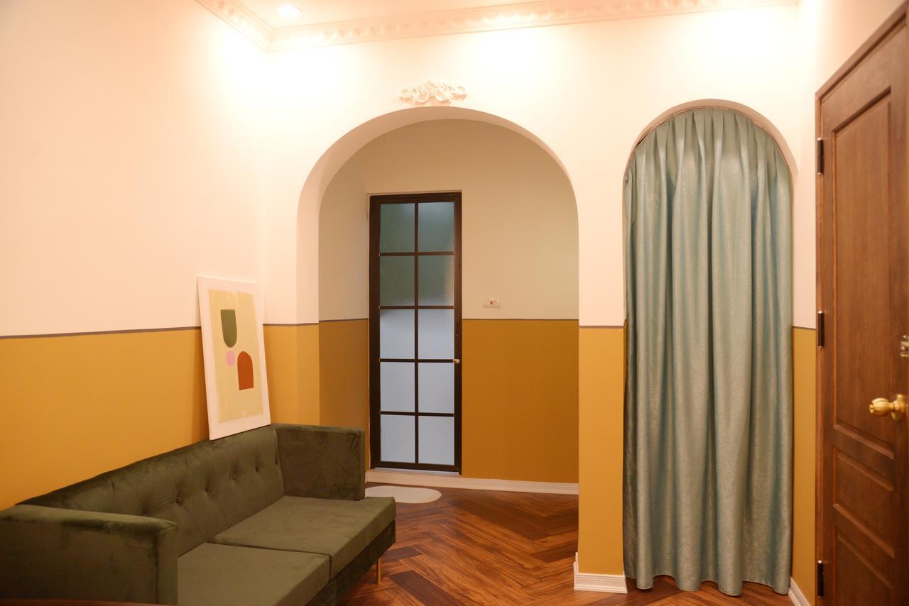 Chloe & Leo Boutique Homestay Ханой Екстериор снимка