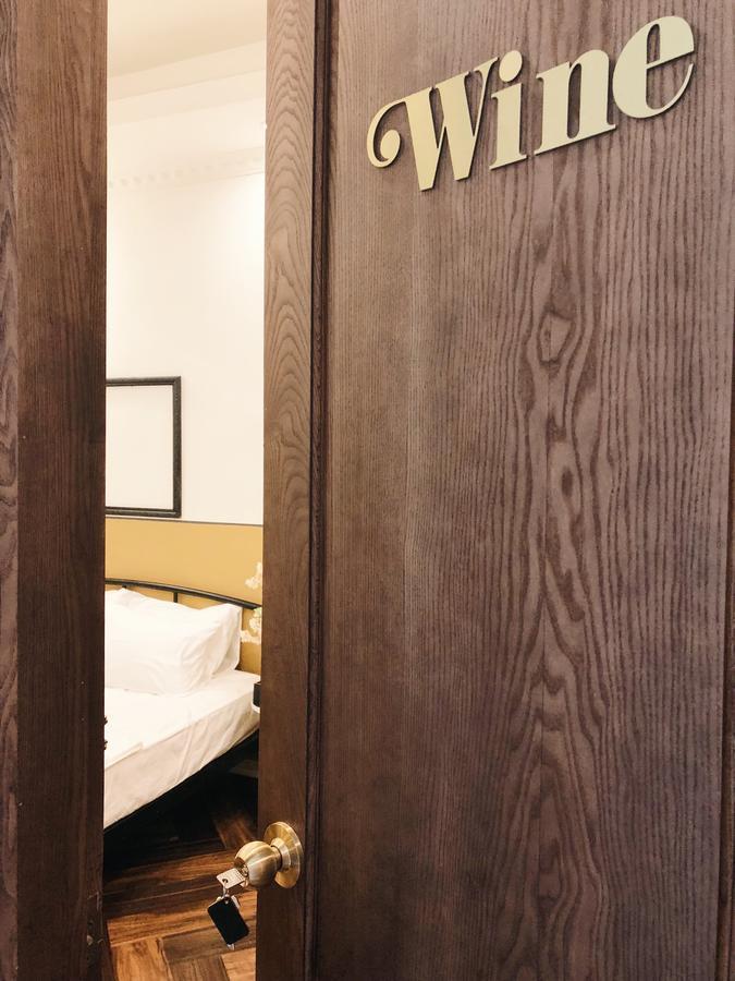 Chloe & Leo Boutique Homestay Ханой Екстериор снимка