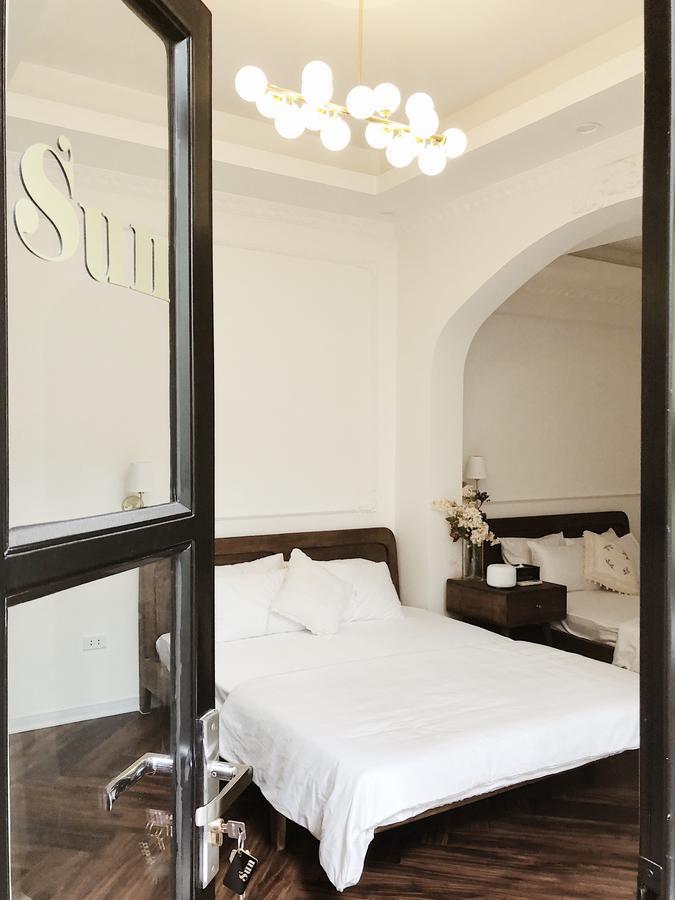 Chloe & Leo Boutique Homestay Ханой Екстериор снимка