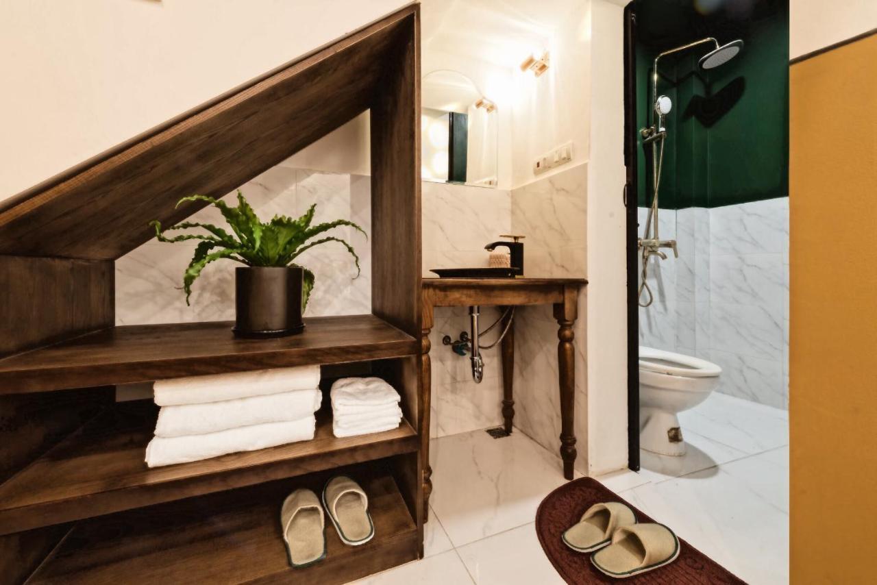 Chloe & Leo Boutique Homestay Ханой Екстериор снимка
