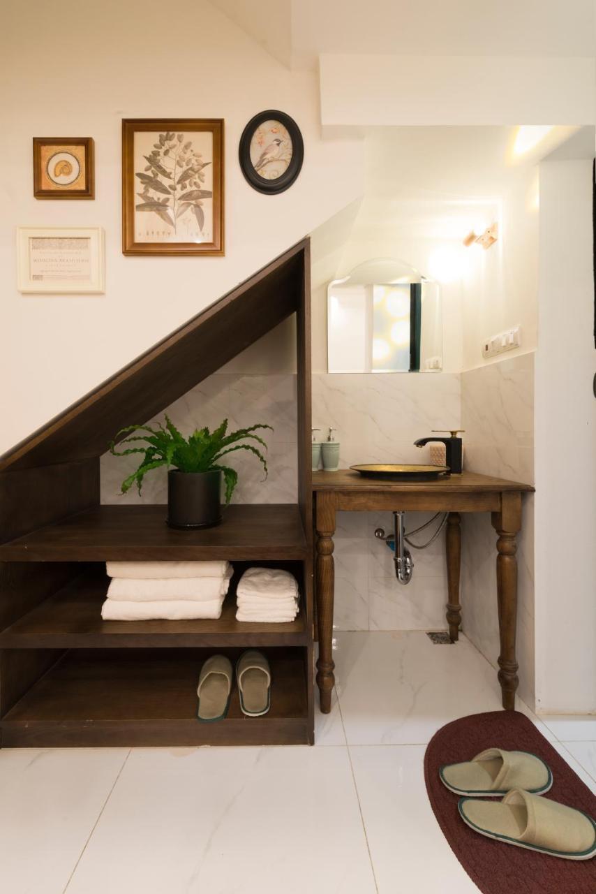 Chloe & Leo Boutique Homestay Ханой Екстериор снимка
