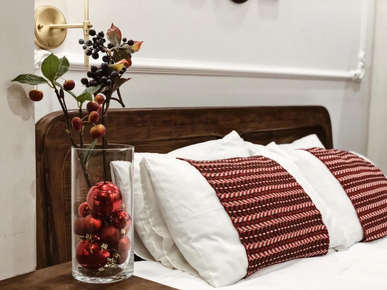 Chloe & Leo Boutique Homestay Ханой Екстериор снимка