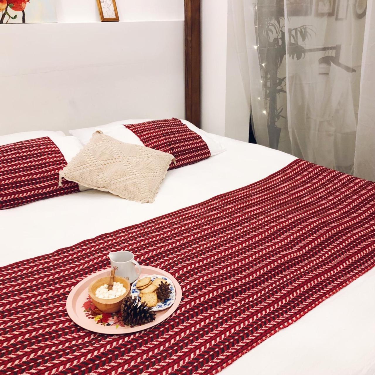Chloe & Leo Boutique Homestay Ханой Екстериор снимка